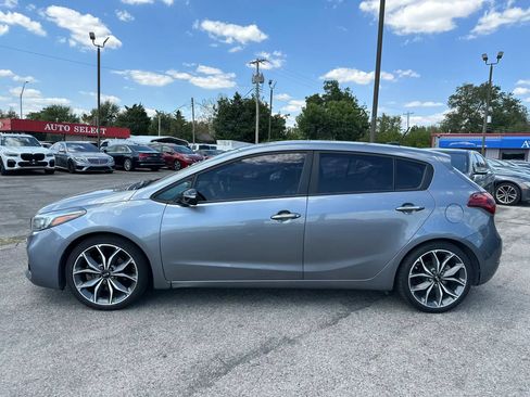 Used 2017 Kia Forte SX w/ SX Premium Tech Package FWD image 34
