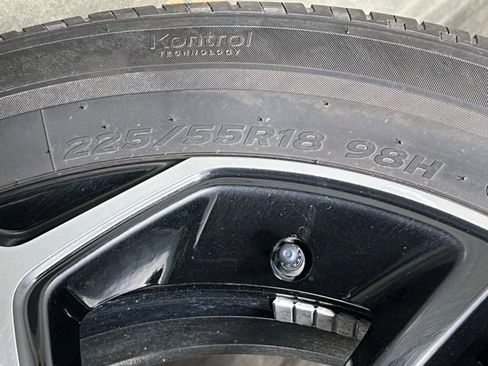 Used 2023 Chevrolet TrailBlazer RS w/ Convenience Package image 36