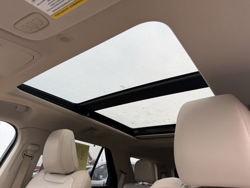 Used 2021 Ford Explorer Platinum w/ Equipment Group 601A image 30