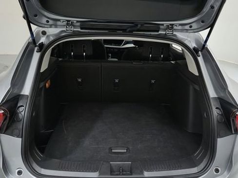 Used 2025 Chevrolet Trax LS w/ LS Convenience Package image 20