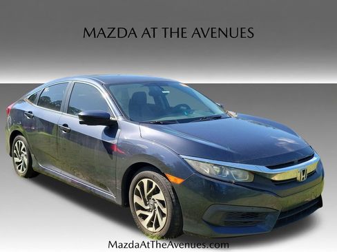 Used 2017 Honda Civic EX image 9