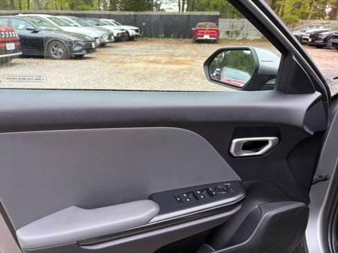 Used 2025 Kia K4 FWD image 18