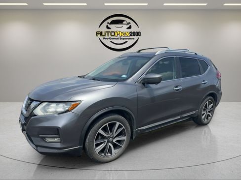 Used 2020 Nissan Rogue SL w/ Premium Package FWD image 3