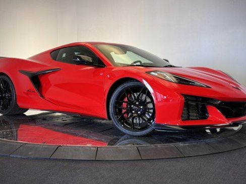 Used 2024 Chevrolet Corvette Z06 w/ Stealth Interior Trim Package image 17