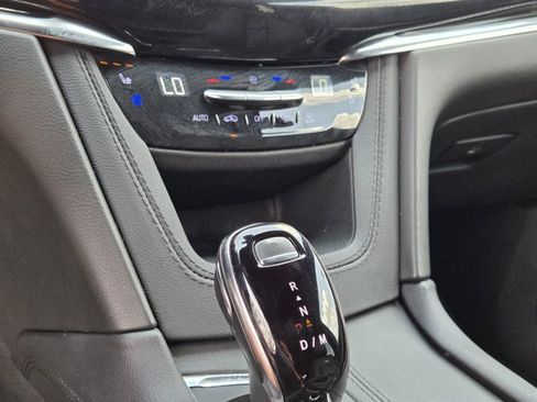 Used 2023 Cadillac XT6 Premium Luxury w/ Platinum Package AWD/4WD image 40