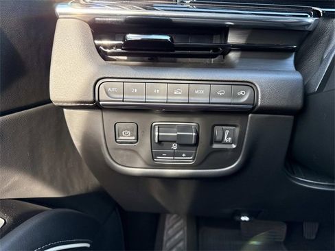 Certified 2023 Cadillac Escalade Sport w/ Touring Package image 32