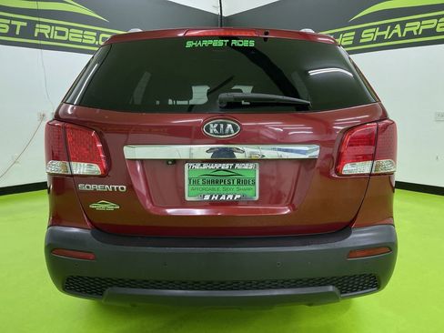 Used 2011 Kia Sorento LX w/ Convenience Pkg image 8