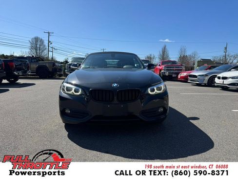 Used 2018 BMW 230i xDrive Convertible image 3