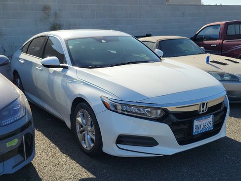 Used 2019 Honda Accord LX image 3