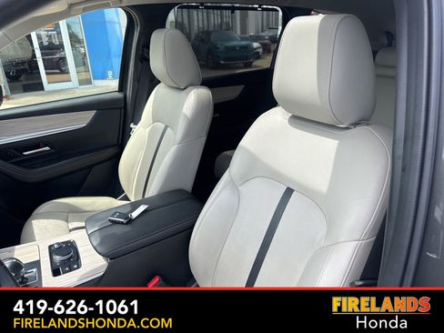 Used 2024 MAZDA CX-90 3.3 Turbo w/ Preferred Package AWD/4WD image 13