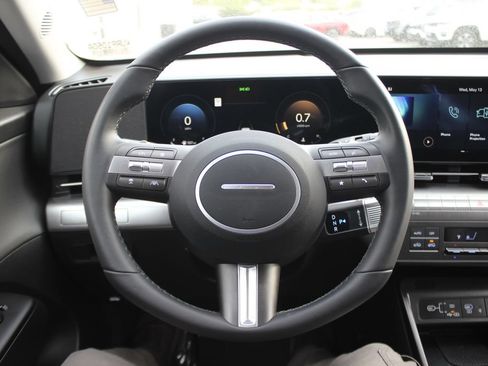 Used 2026 Hyundai Kona SEL Premium AWD/4WD image 17