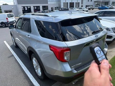 Used 2020 Ford Explorer Limited w/ Hybrid Equipment Group 310A AWD/4WD image 7