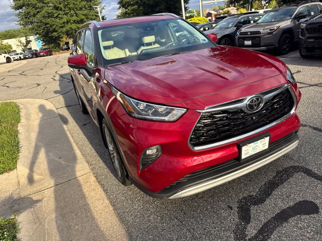 Used 2021 Toyota Highlander Platinum AWD/4WD image 5