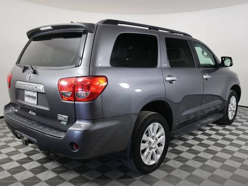 Used 2015 Toyota Sequoia Platinum AWD/4WD image 2