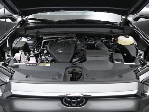 Certified 2026 Toyota Grand Highlander AWD Hybrid image 41
