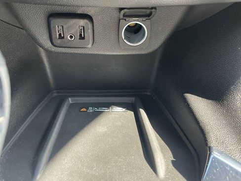 Certified 2023 Chevrolet Traverse LT image 38