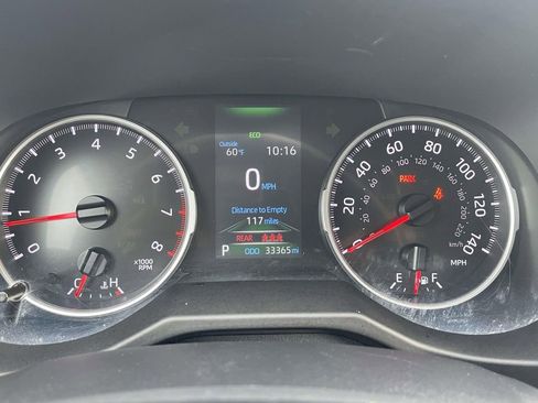 Used 2022 Toyota RAV4 LE image 26