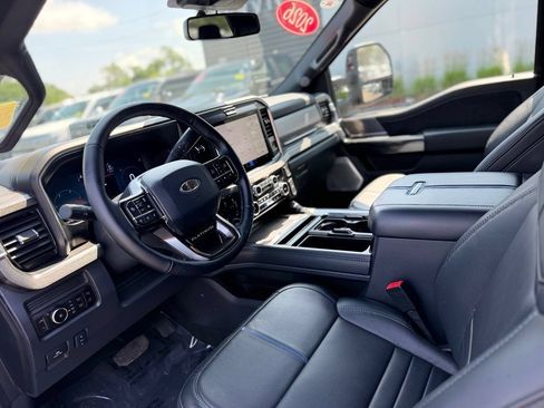 Used 2026 Ford F250 Platinum AWD/4WD image 12
