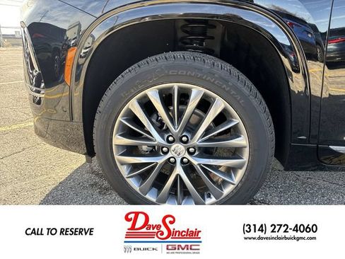 New 2026 Buick Enclave Avenir w/ Super Cruise Package FWD image 10