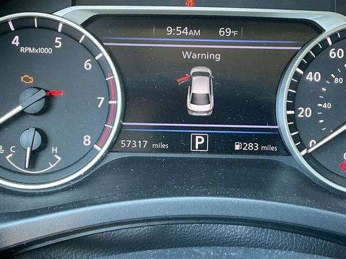 Used 2024 Nissan Sentra SV FWD image 4