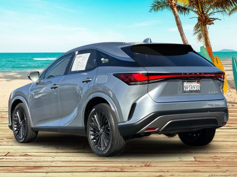 Used 2024 Lexus RX 350 Premium w/ Convenience Package FWD image 4