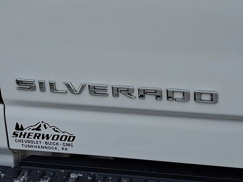 Used 2022 Chevrolet Silverado 3500 LTZ w/ LTZ Plus Package image 31