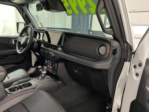 Used 2026 Jeep Wrangler Rubicon w/ Safety Group AWD/4WD image 11