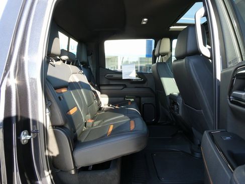 Used 2023 GMC Sierra 1500 AT4 w/ AT4 Premium Package image 16
