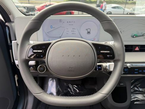 Used 2024 Hyundai Ioniq 5 SE image 13