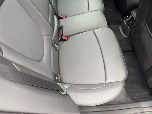 Used 2019 MINI Cooper Clubman S w/ Premium Package image 18