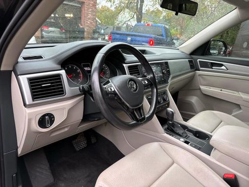 Used 2018 Volkswagen Atlas SE image 14