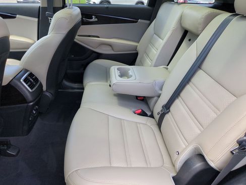 Used 2019 Kia Sorento EX w/ EX Touring Package AWD/4WD image 31