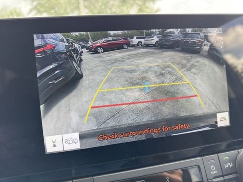 Used 2024 Toyota Grand Highlander FWD image 17