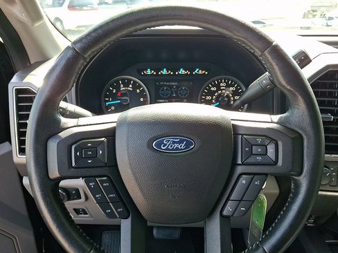 Used 2018 Ford F150 XLT w/ Equipment Group 302A Luxury AWD/4WD image 20