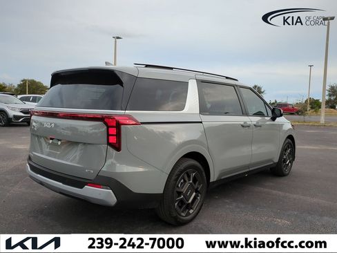 Certified 2026 Kia Carnival EX image 5
