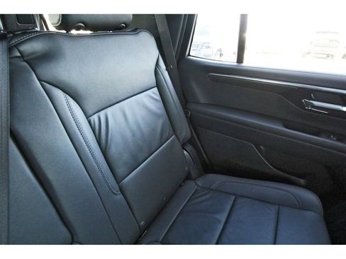 Used 2025 Chevrolet Tahoe LT image 12