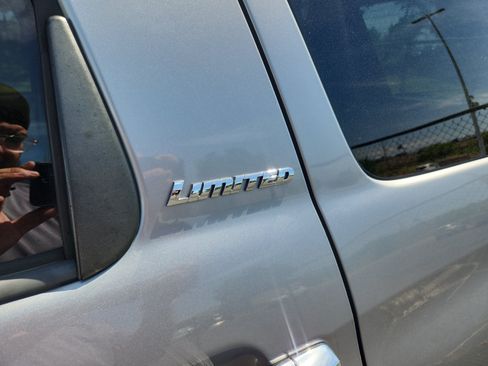 Used 2013 Toyota Sequoia Limited AWD/4WD image 24