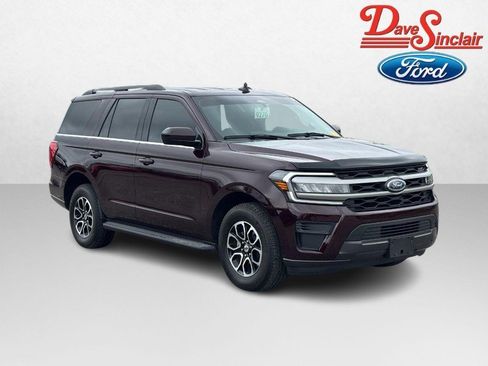 Used 2024 Ford Expedition XLT RWD image 4