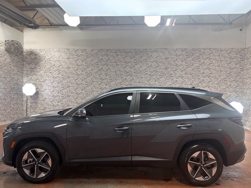 Used 2025 Hyundai Tucson SEL AWD/4WD image 4