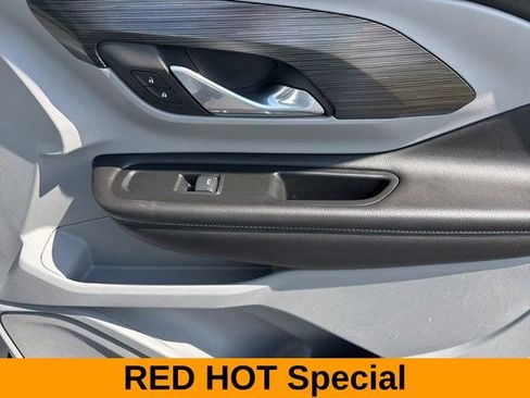 Used 2023 GMC Terrain SLE w/ Driver Convenience Package image 41