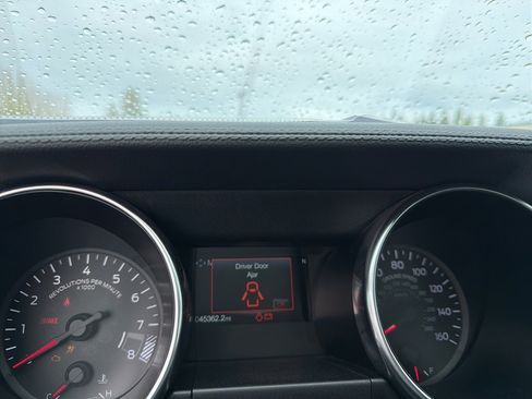 Used 2018 Ford Mustang GT Premium image 6