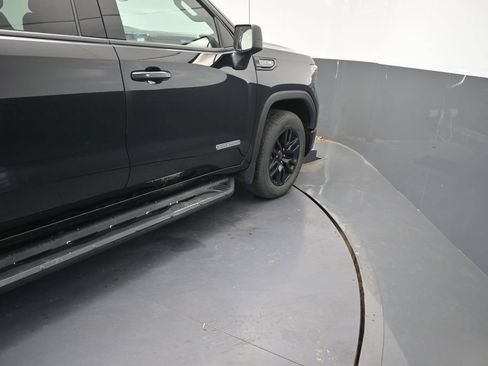 Used 2022 GMC Sierra 1500 Elevation AWD/4WD image 25