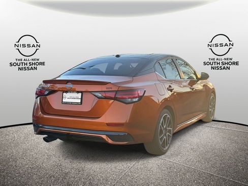 Used 2025 Nissan Sentra SR FWD image 5