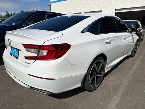 Used 2019 Honda Accord Sport image 3