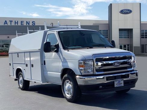New 2026 Ford E-350 and Econoline 350 Super Duty w/ Power Equipment Group RWD image 1