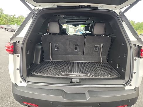 Used 2022 Chevrolet Traverse RS AWD/4WD image 39