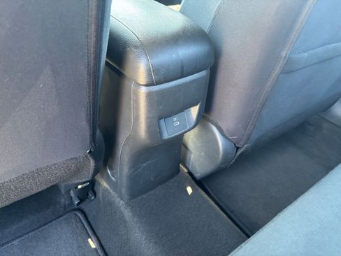 Used 2025 Nissan Versa SV image 23