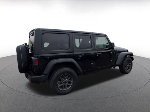 Used 2025 Jeep Wrangler Sport S image 11