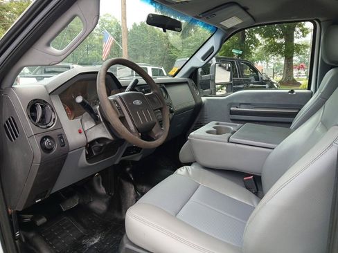 Used 2012 Ford F450 XL w/ XL Decor Group AWD/4WD image 16
