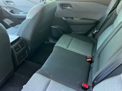 Certified 2023 Nissan Rogue SV image 5